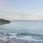 Onshore 6 - Newquay Towan Beach View