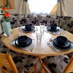 3 Bedroom Sleeps 6 On Coral Beach