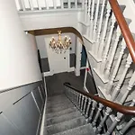 Westbourne Villas Suite 8