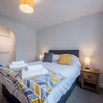 Pass The Keys Spacious Cottage Near Saundersfoot - Sleeps 6