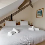 George'S House