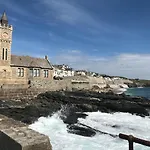 Scott'S Cottage