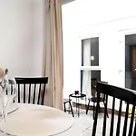 Norman Road- Brand New Luxury Gf Apartment