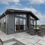 Ael-Y-Bryn - Luxury Lodge, Hot Tub, Three En-Suite Bedrooms