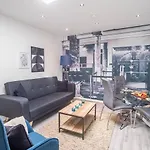Luxe Apartments Near Albert Docks - 3 Graces - Liverpool One - Business, Contract & Corporate Ready