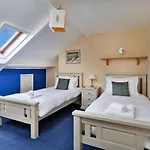 Finest Retreats - Adventure House