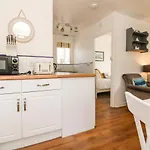 Robin Cottage