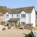Kingfisher Cottage