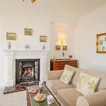 Weymouth Bay Apartment A