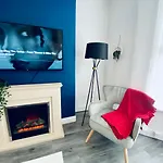 3 Bed Anfield House Close To Lfc