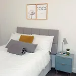Aura Apartments By Citynest2