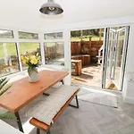 2 Salt Cottage