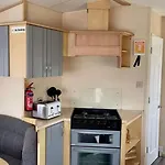 Dees Caravan Lettings Kingfisher Elm 453