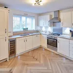 Host & Stay - Redsky House