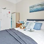 Wayfarer Guest House