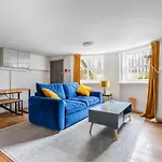 Central Grand Parade Apartment