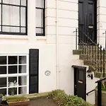 Seawards 2 Bedroomed Seafront Filey