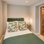 Host & Stay - Harperbythesea