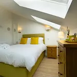 Largigi Rooms, Close To The Beach And Town Centre, Parking Available