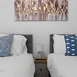 4 Bed - Smeatons By Pureserviced