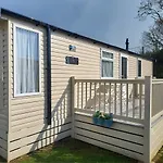 Shorefield Country Park Self-Catering Holiday Home