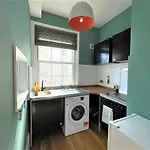 Central Brighton Location I One Bedroom Flat I Sleep 3