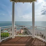 Stunning Sea Views Ventnor Apartment