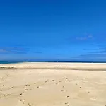 Stylish Coastal Retreat In St Ives With Parking