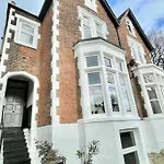 Large Boutique Self Catering Southsea Holiday Flat