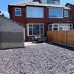 Modern Fully Refurbished 3 Bedroom Home