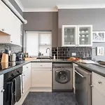 Stunning Sea Views Ventnor Apartment