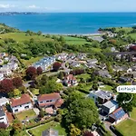 Eastleigh View- Spectacular View, Garden & Parking