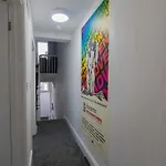 Rufford Road Residence, Entire House With Free Wifi And Free Parking On The Street