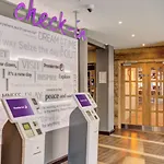 Premier Inn Portsmouth Dockyard