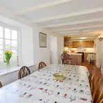 Agar Cottage