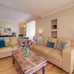 Worthy House