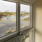 2 Sea View Cottage