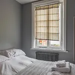 Coastal Cottage: Charming Three Bedroom Cottage With Private Garden