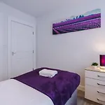 Hays Property Comfort Stay - Close To The City Center With Free Parking