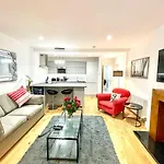 Prime Edinburgh New Town. Newly Reno'D Cosy Nest