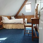 Stylish, Comfortable Apartment With Balcony