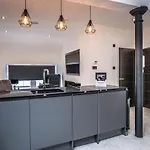 Luxury Royal Mile Boutique 2Bedroom Apartment