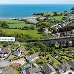 Spacious Home - Sea & Steam Train Views + Garden