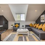 Central Belfast Apartments: University Street