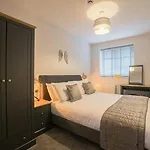 The Queens Arms Apartments