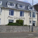 Plas Gorwelion - Adult Only