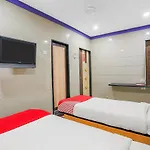 Oyo 10697 Hotel Suraj Inn
