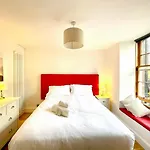 Prime Edinburgh New Town. Newly Reno'D Cosy Nest