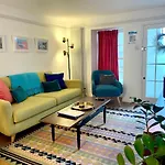Ilfracombe Townhouse: Restored Historic Home