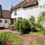 Rose Cottage In Holcombe